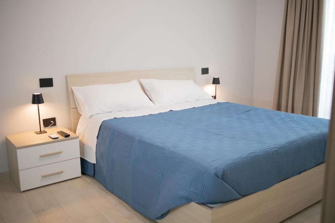 E-Twelve Apartment Napoli Bagian luar foto