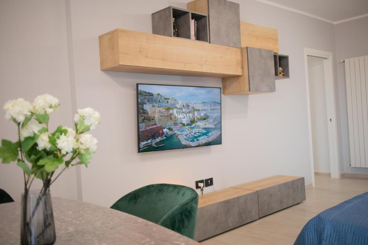 E-Twelve Apartment Napoli Bagian luar foto